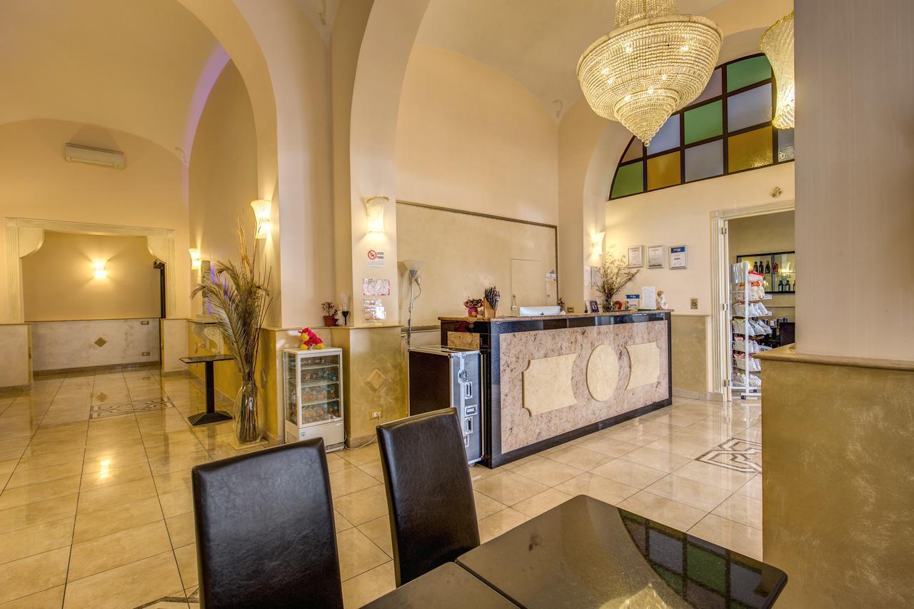 Hotel Maryelen 2 Рим Екстериор снимка