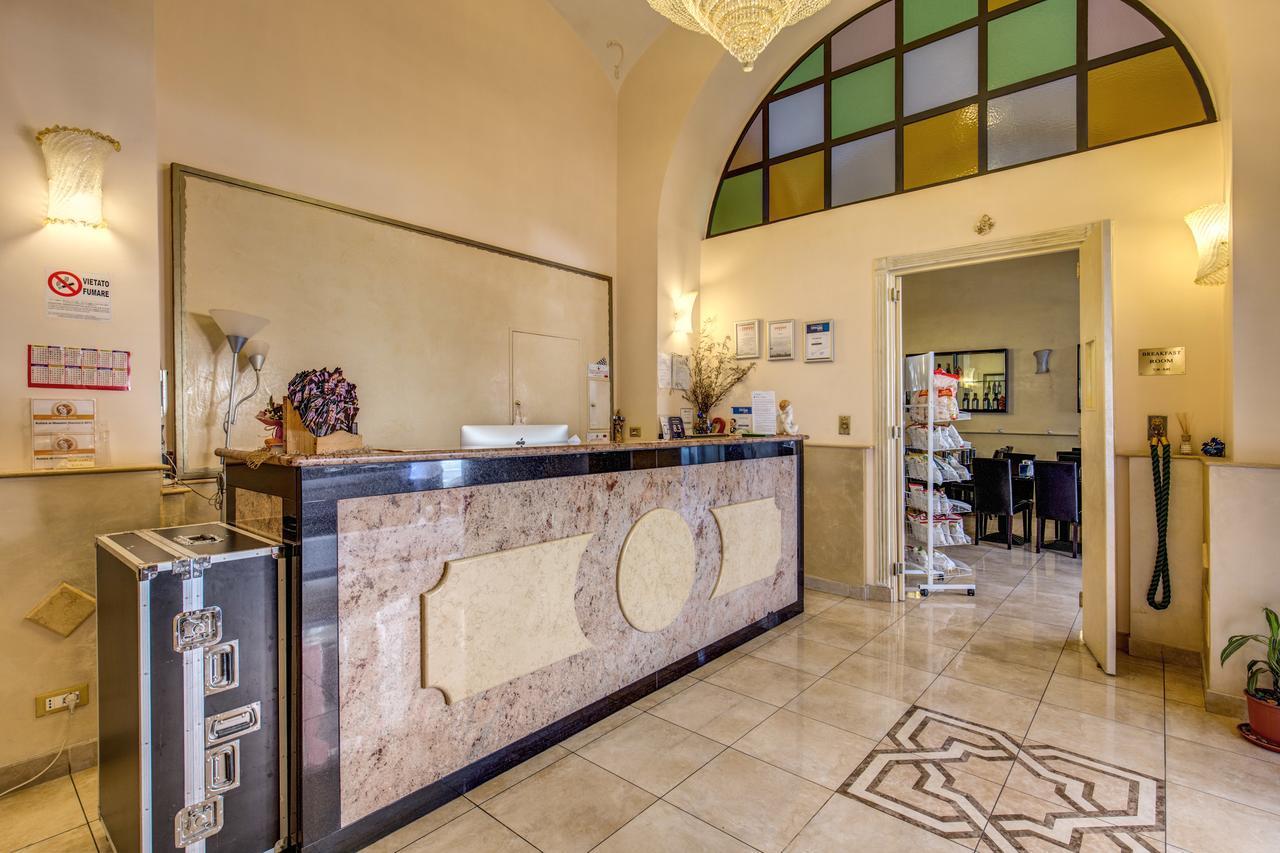 Hotel Maryelen 2 Рим Екстериор снимка