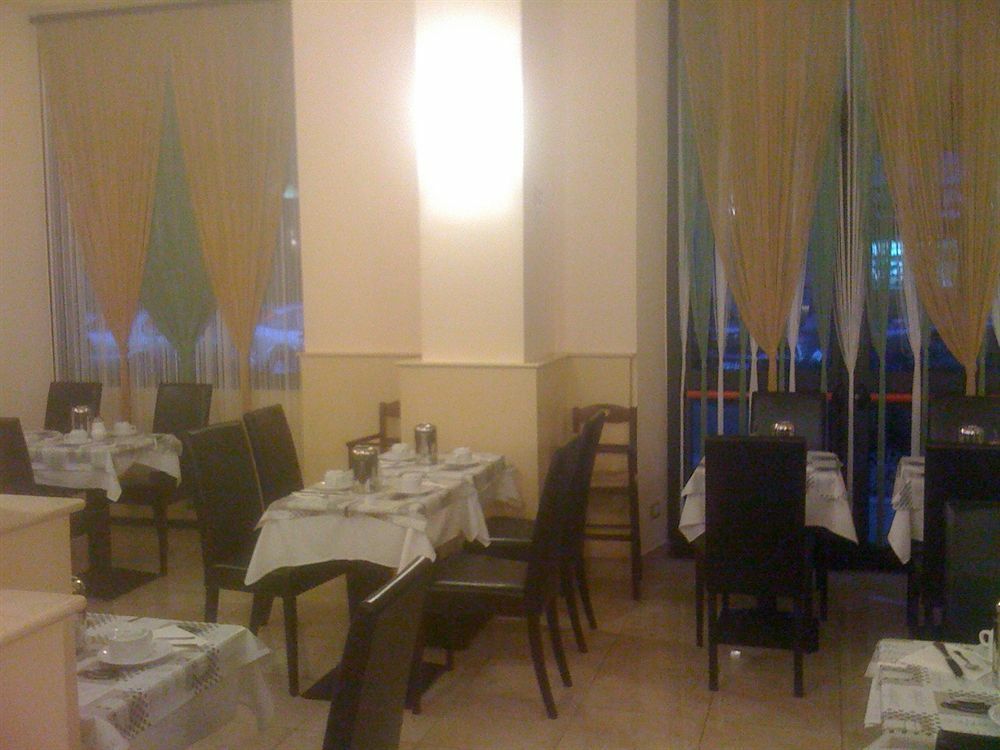 Hotel Maryelen 2 Рим Екстериор снимка
